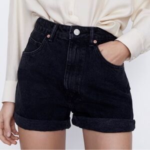 ZARA Womens High Rise Bermuda Mom Fit Black Denim Folded Hem Shorts Boho Size 8